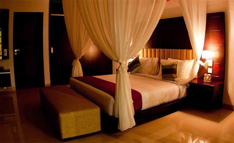 M Two Villas Seminyak Экстерьер фото