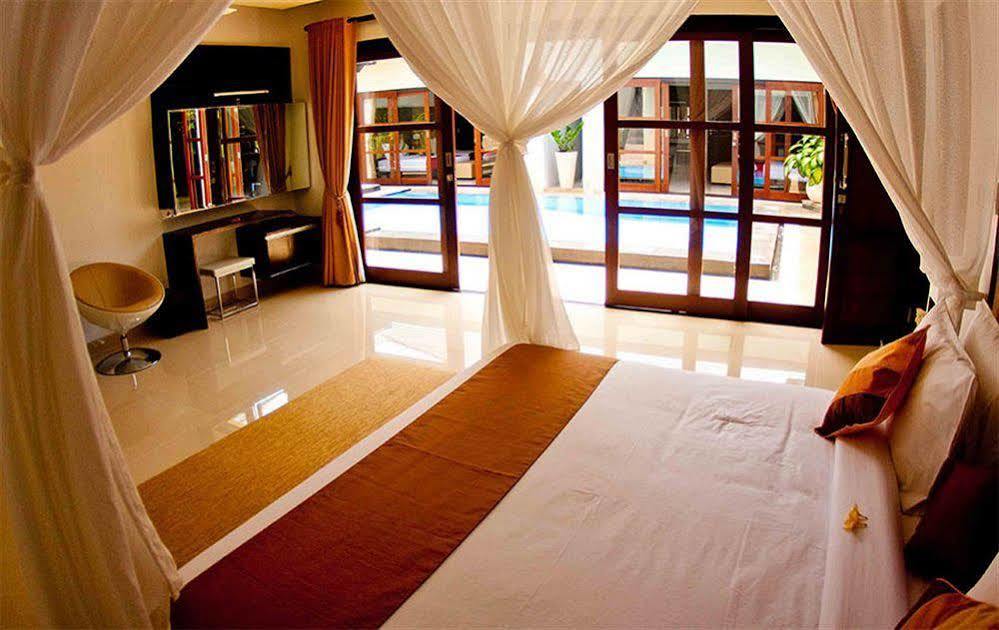 M Two Villas Seminyak Экстерьер фото