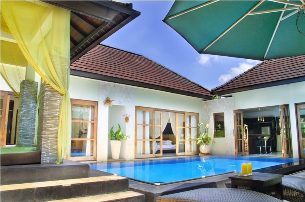 M Two Villas Seminyak Экстерьер фото